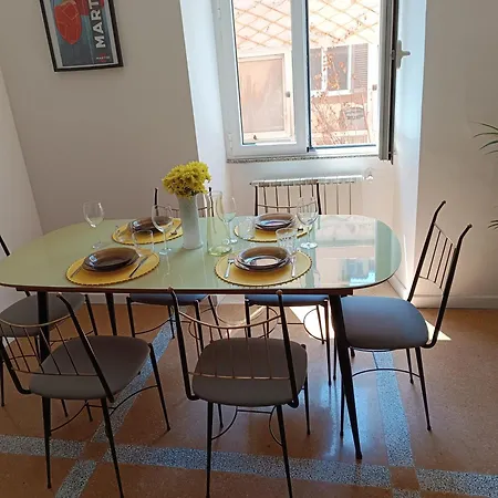 Design House Monti